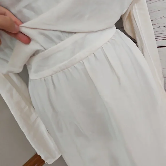 NWT H&M Filtted Satin Dress Size M - Picture 11 of 17